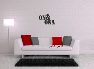 Napis ścienny On&Ona